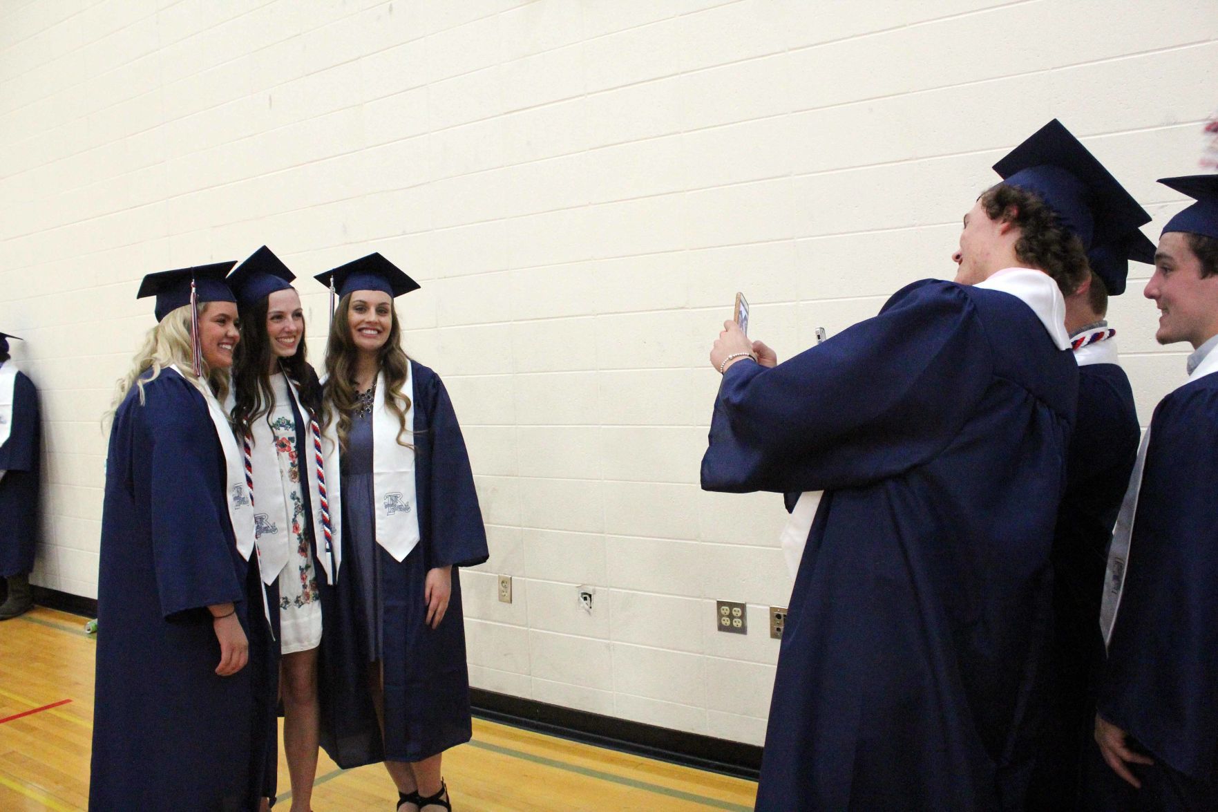 053019-reed-gallery-grad001